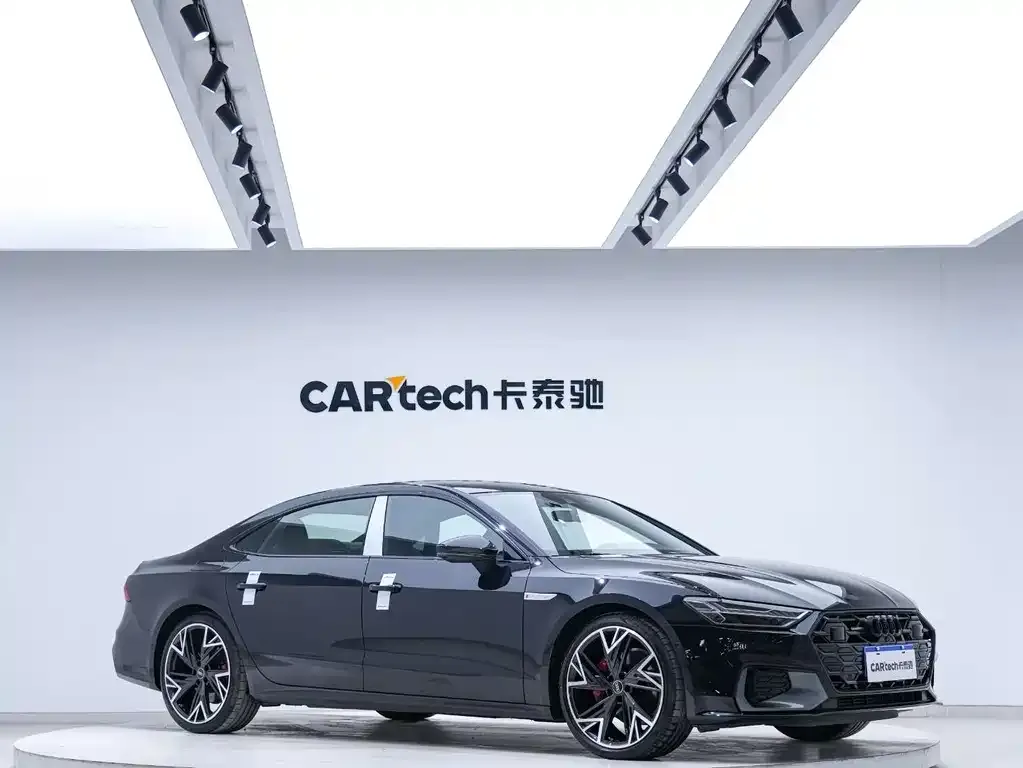 Audi A7L — фото 5