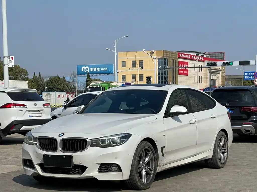 BMW 3 Series GT — фото 1