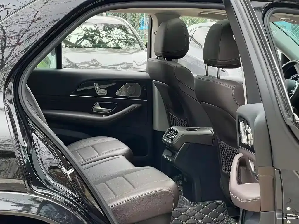 Mercedes-Benz GLE — фото 7
