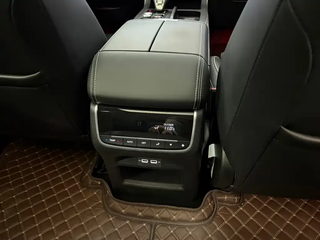 GAC Motor Trumpchi GS8 — фото 5