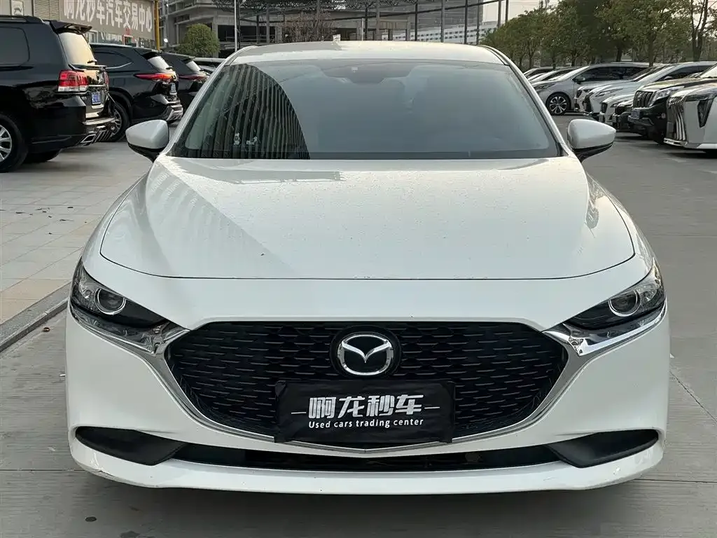 Mazda 3 Axela — фото 3