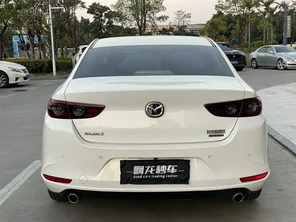 Mazda 3 Axela — фото 7