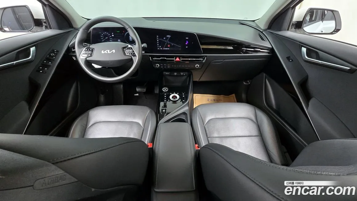 Kia Niro — фото 9