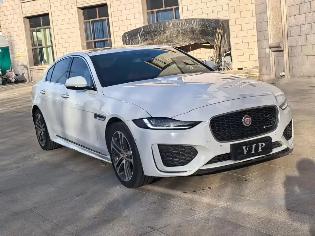 Jaguar XEL — фото 10