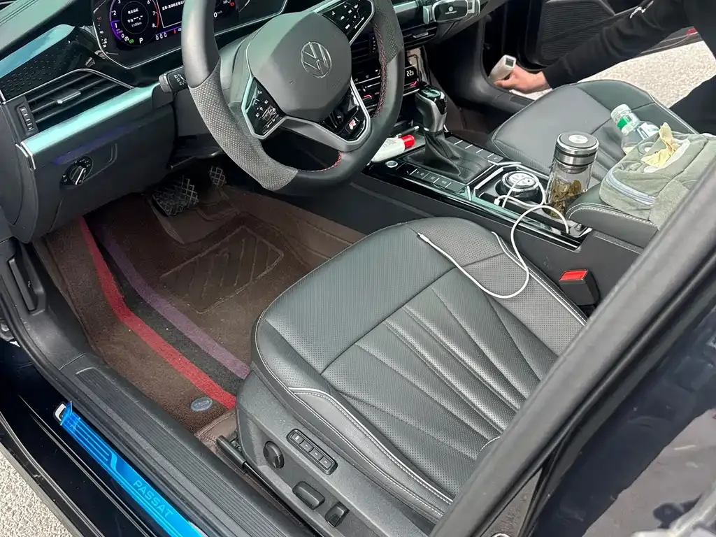 Volkswagen Passat — фото 2