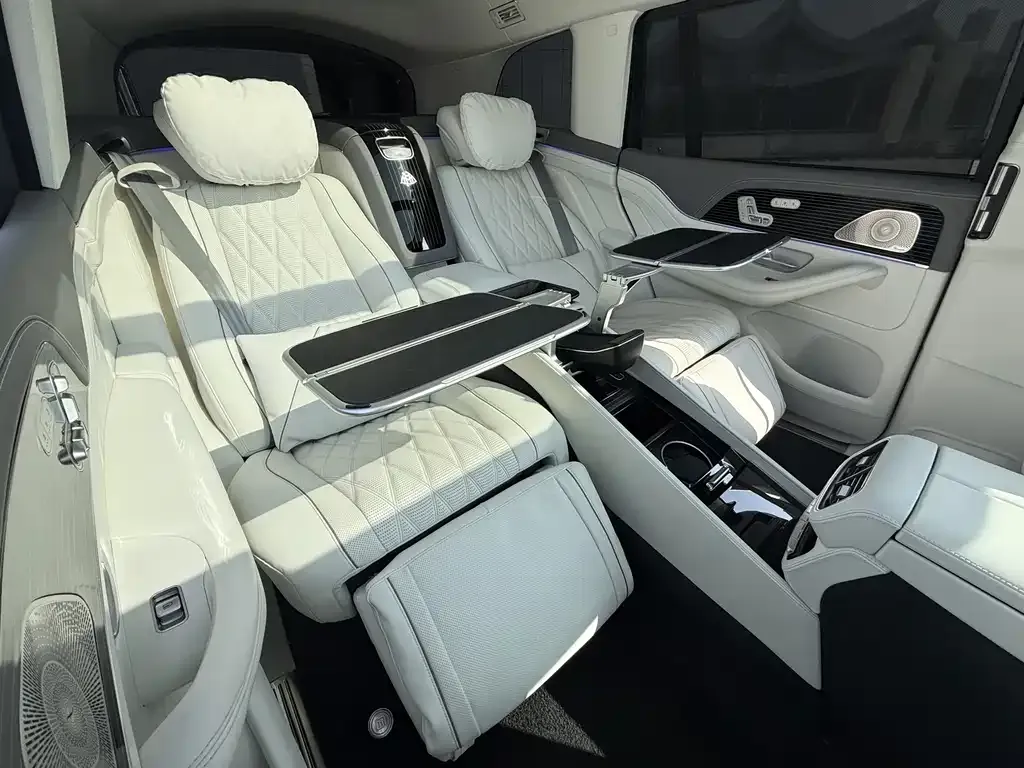 Mercedes-Benz GLS — фото 4