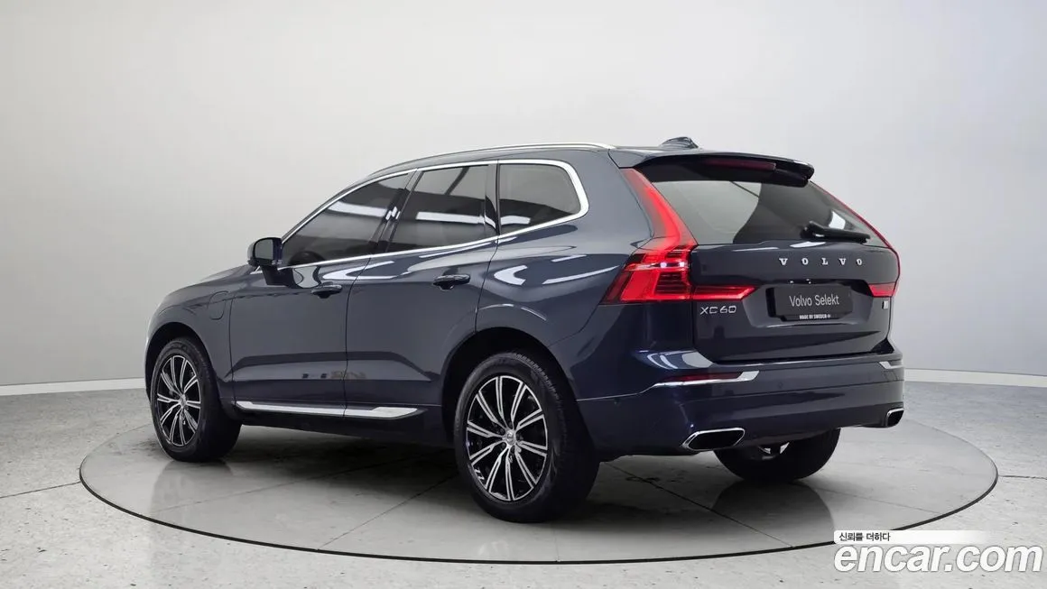 Volvo XC60 — фото 2