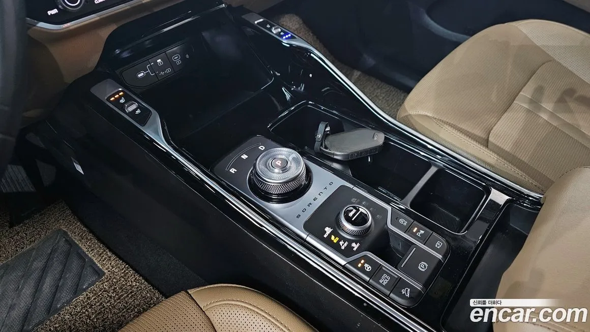 Kia Sorento — фото 10