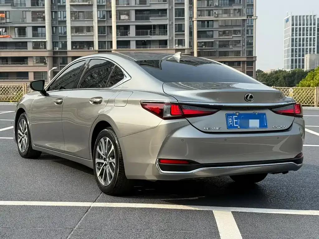Lexus ES — фото 3