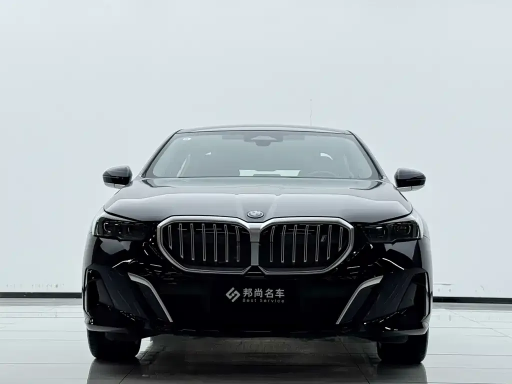 BMW i5 — фото 2