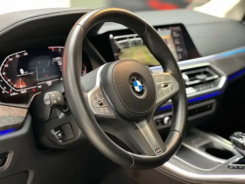 BMW X5 — фото 2