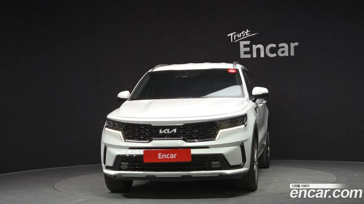 Kia Sorento — фото 9