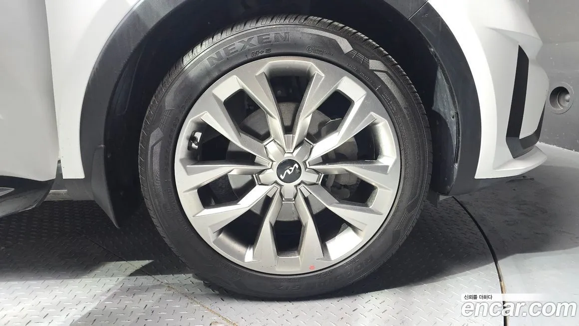 Kia Sorento — фото 8