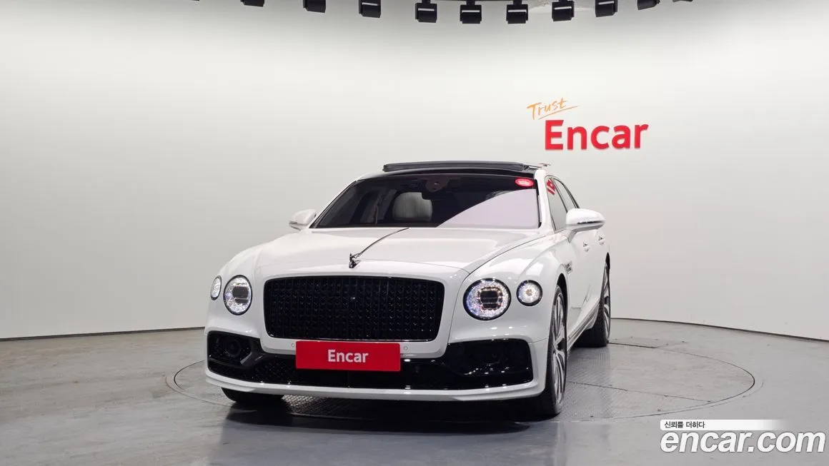 Bentley Flying Spur — фото 5