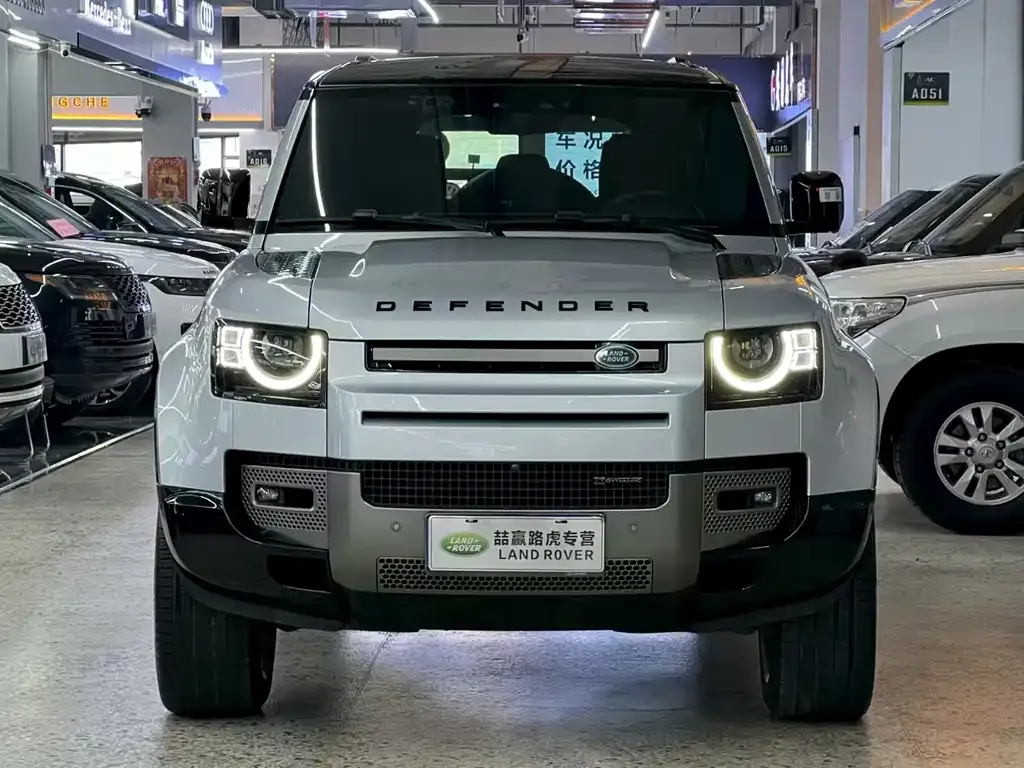 Land Rover Defender — фото 3