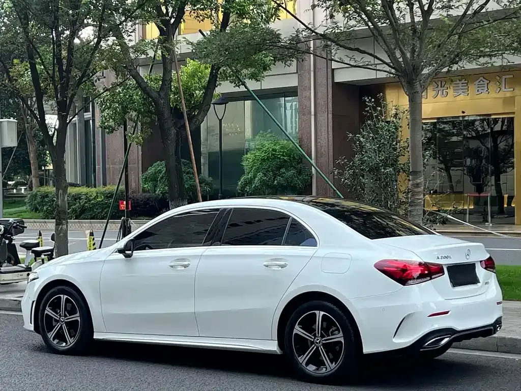Mercedes-Benz A-Class — фото 8