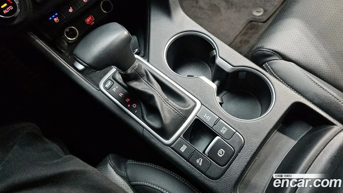 Kia Sportage — фото 9