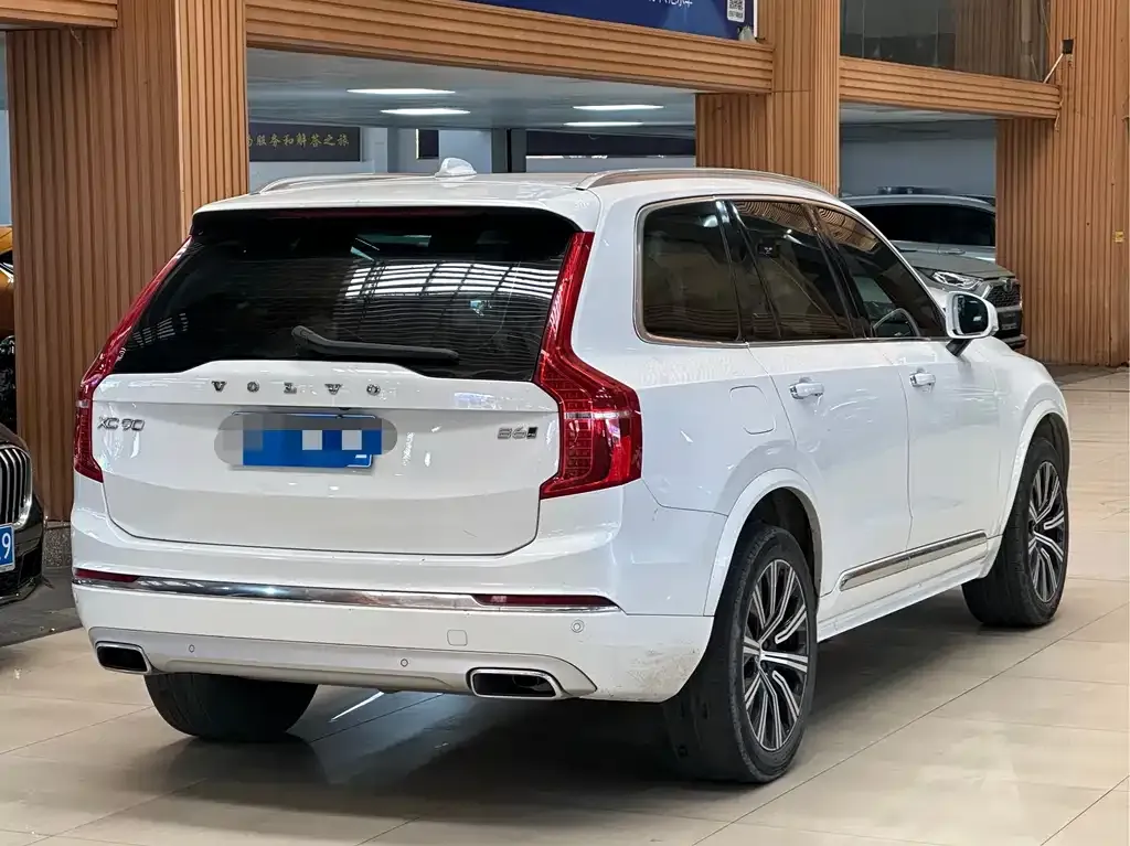 Volvo XC90 — фото 2