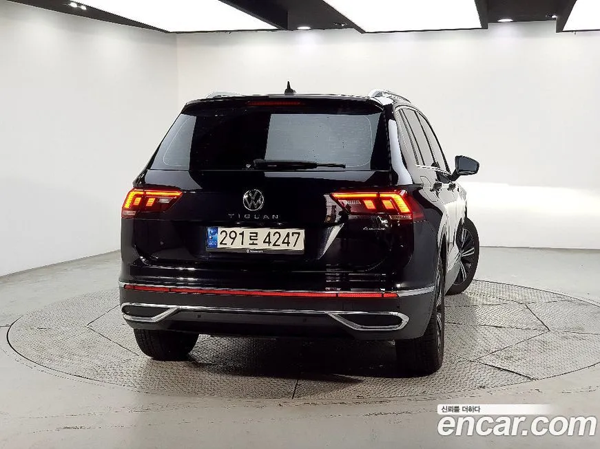 Volkswagen Tiguan — фото 3