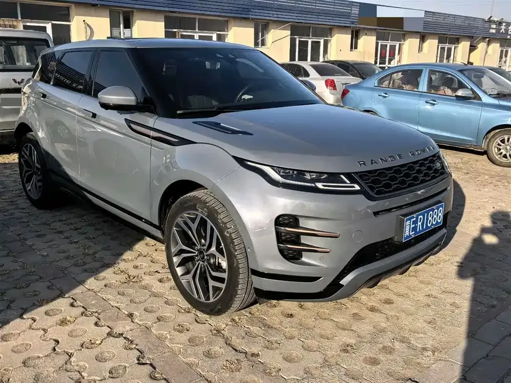 Land Rover Evoque — фото 1