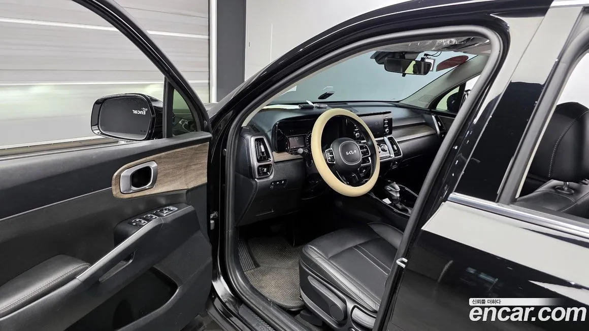 Kia Sorento — фото 8