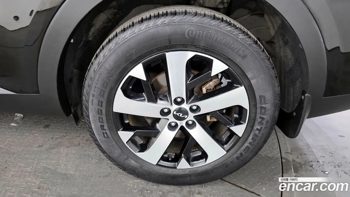 Kia Sorento — фото 4