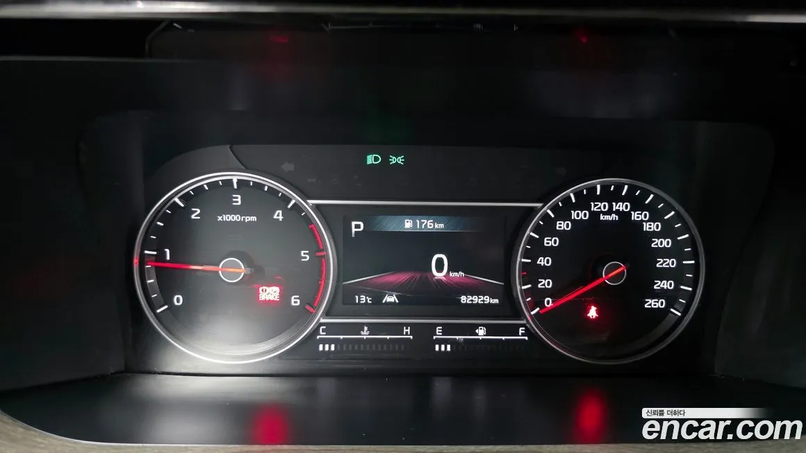 Kia Sorento — фото 6