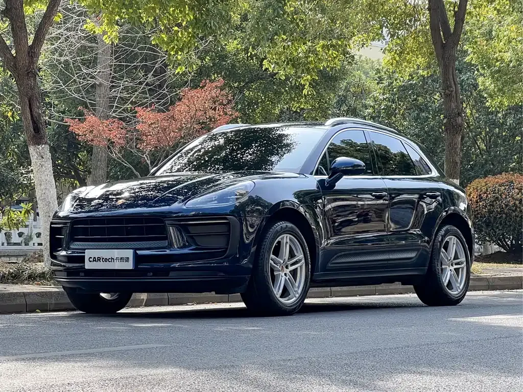 Porsche Macan — фото 1