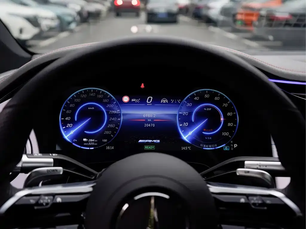 Mercedes-Benz EQS AMG — фото 2