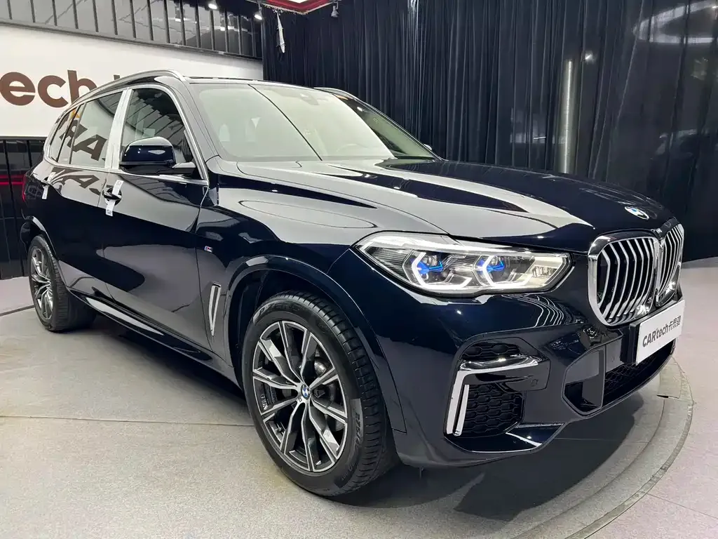 BMW X5 — фото 10