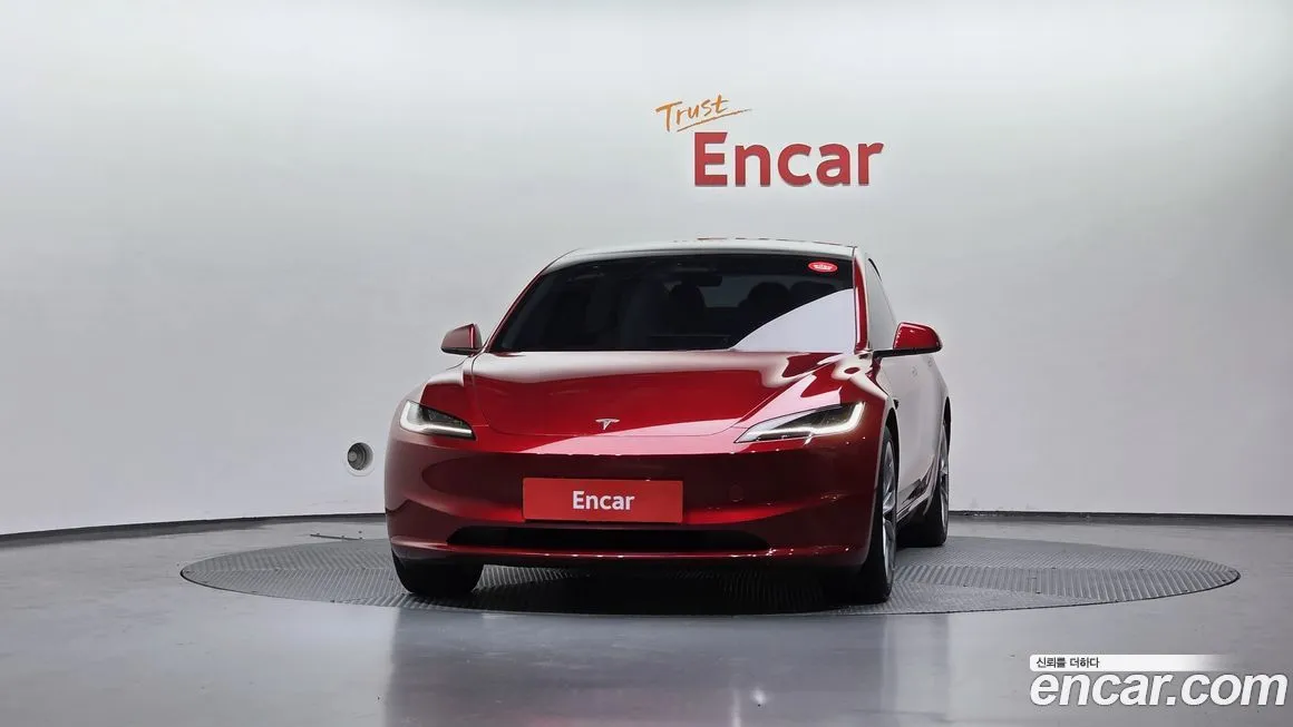 Tesla Model 3 — фото 4