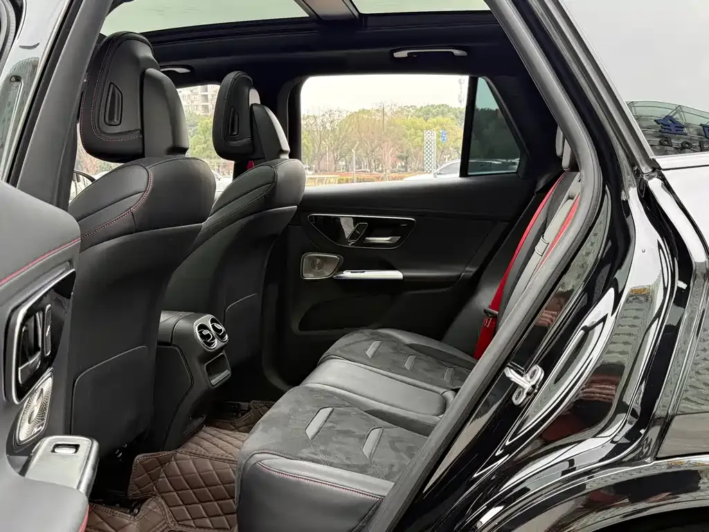 Mercedes-Benz GLC AMG — фото 10