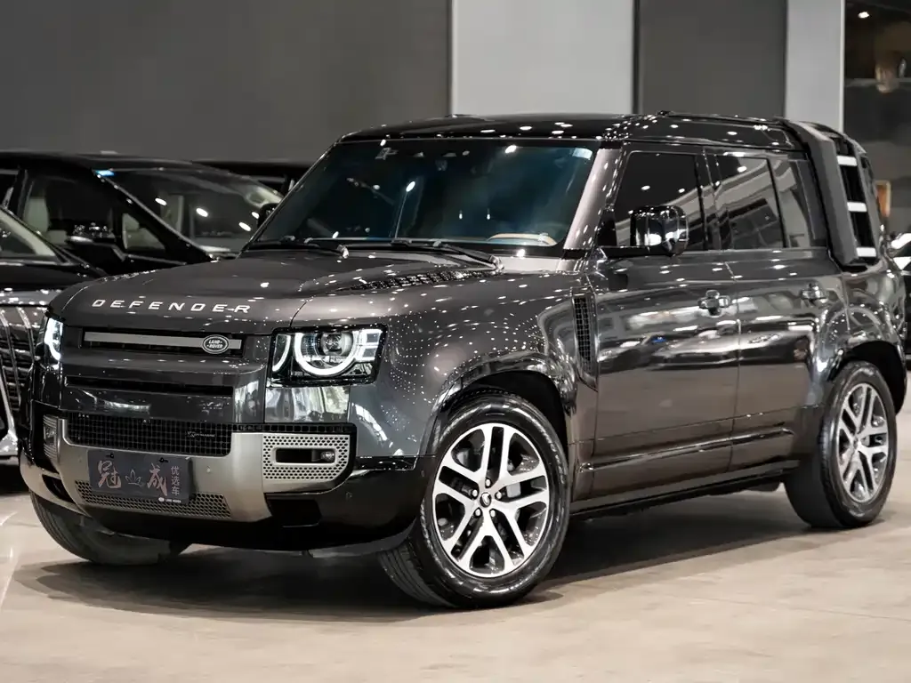 Land Rover Defender — фото 1