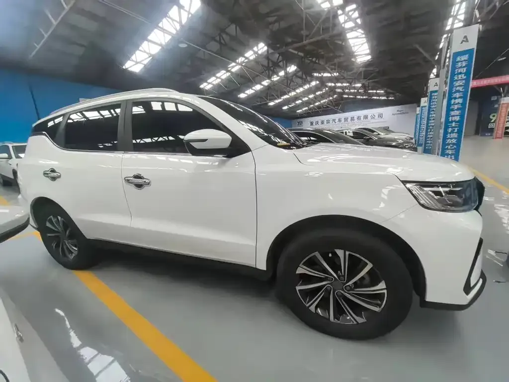 Geely Vision X6 — фото 3