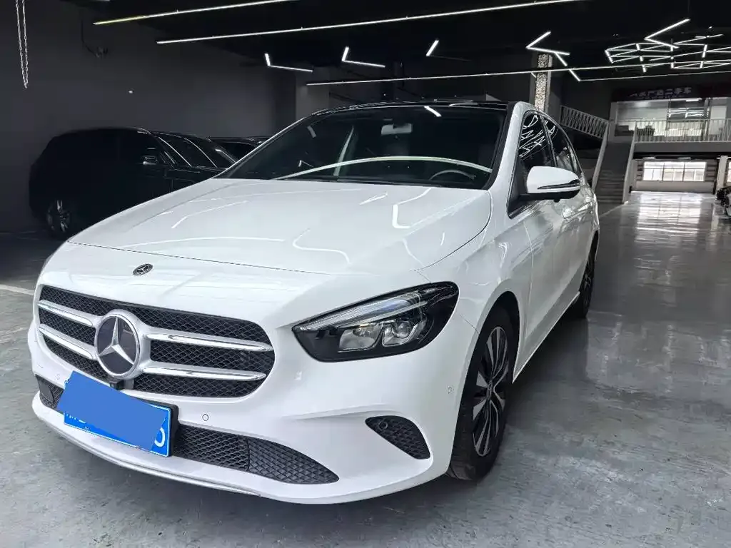 Mercedes-Benz B-Class — фото 1
