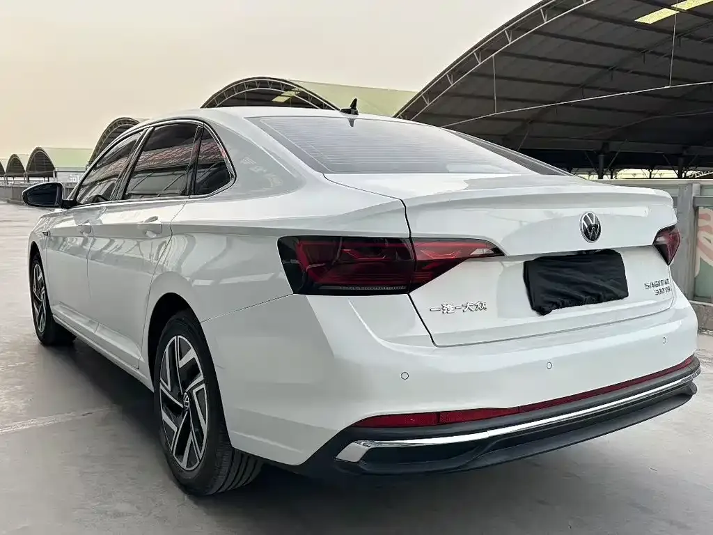 Volkswagen Sagitar — фото 4
