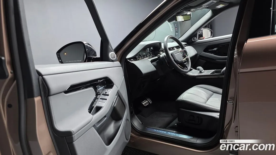 Land Rover Range Rover Evoque — фото 8