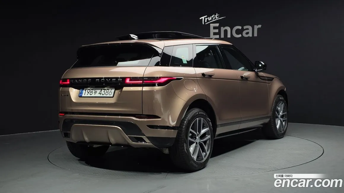 Land Rover Range Rover Evoque — фото 3