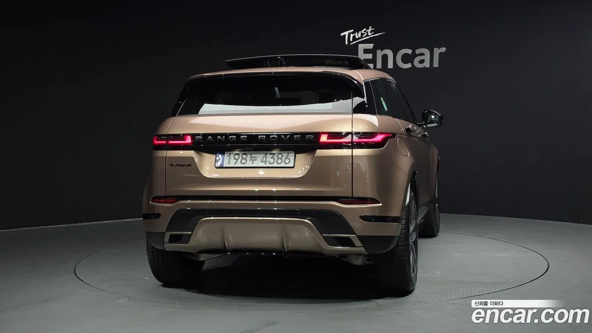 Land Rover Range Rover Evoque — фото 5