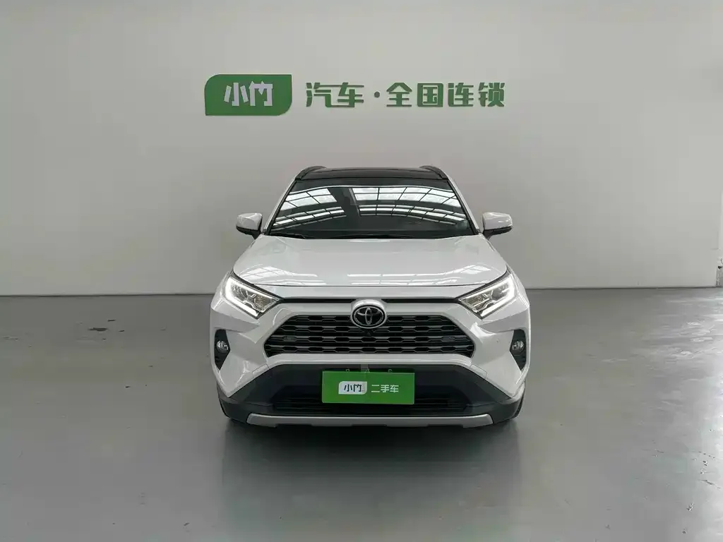 Toyota RAV4 — фото 2