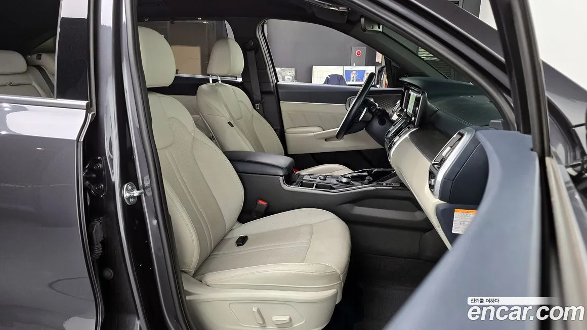 Kia Sorento — фото 10