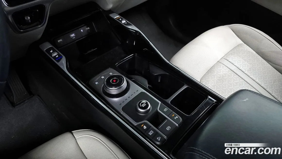 Kia Sorento — фото 6