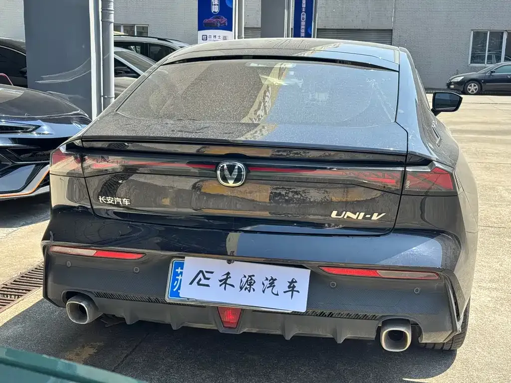 Changan UNI-V — фото 7