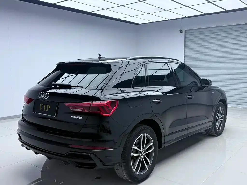 Audi Q3 — фото 4