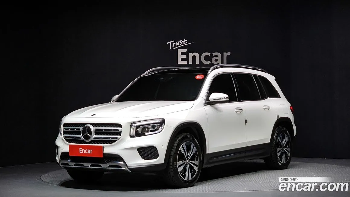 Mercedes-Benz GLB-Class — фото 1