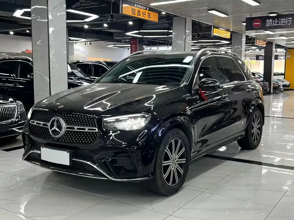 Mercedes-Benz GLE — фото 1