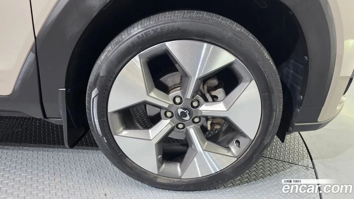 KG Mobility (Ssangyong) Torres — фото 4
