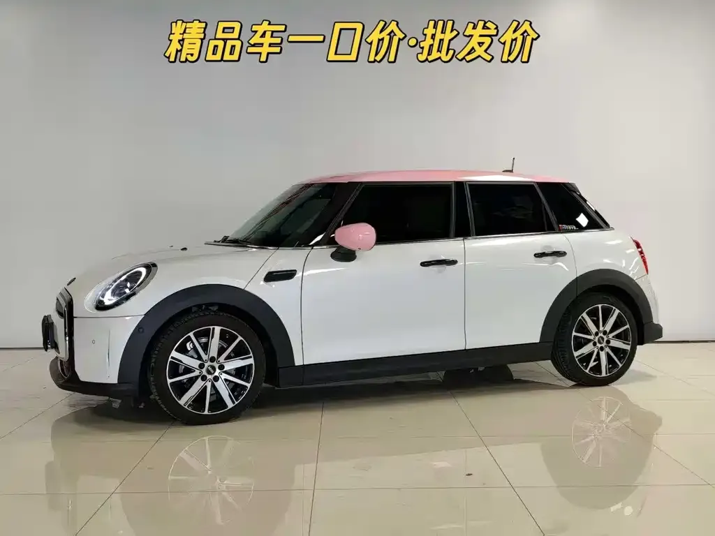 MINI Cooper (3-door) — фото 1