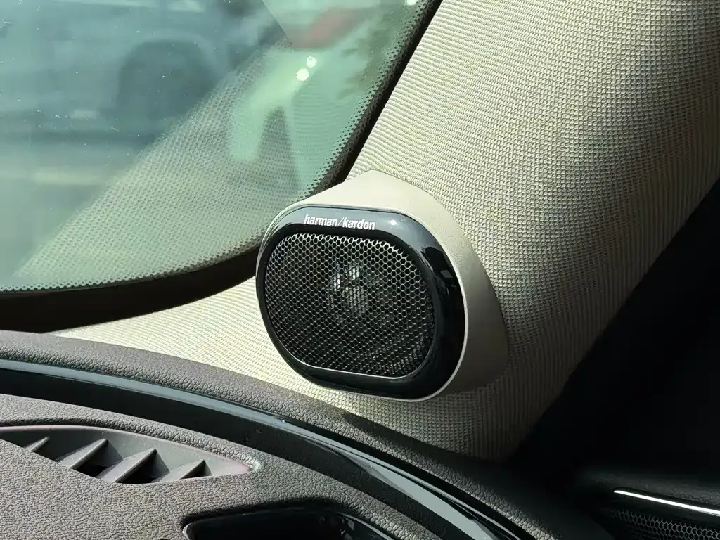 MINI Clubman — фото 8
