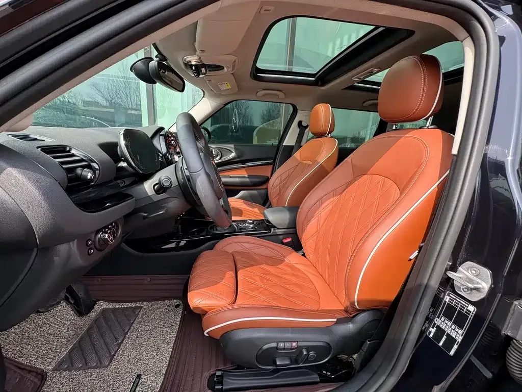 MINI Clubman — фото 7